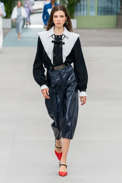 Look 38